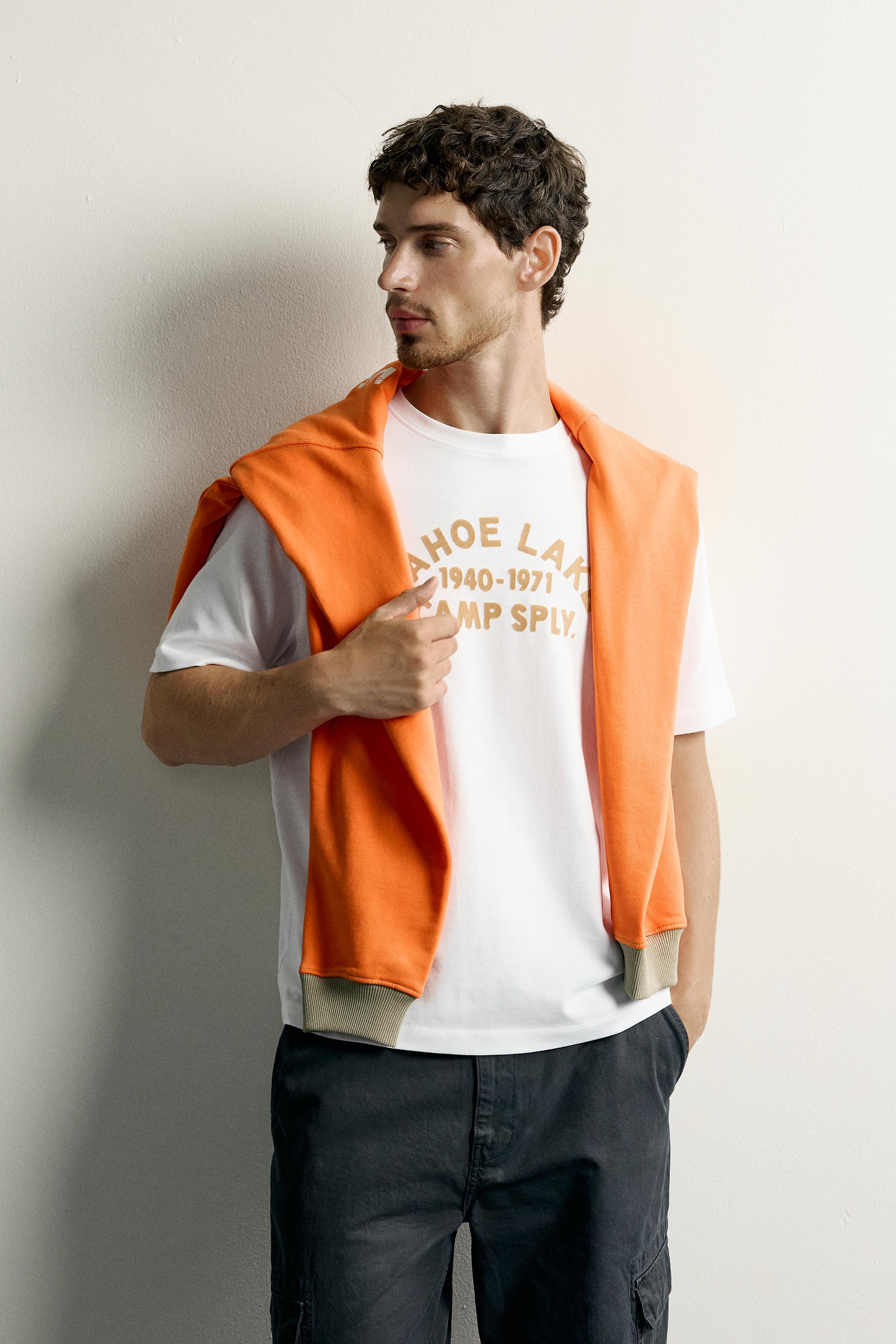 TEXTURED PRINT REGULAR FIT T-SHIRT